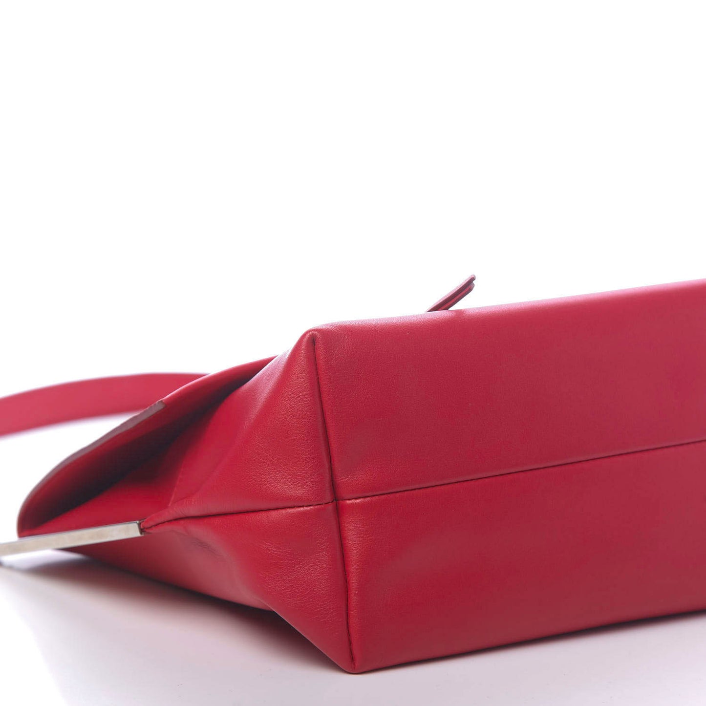 Smooth Calfskin Flap Clasp Bag Bright Red