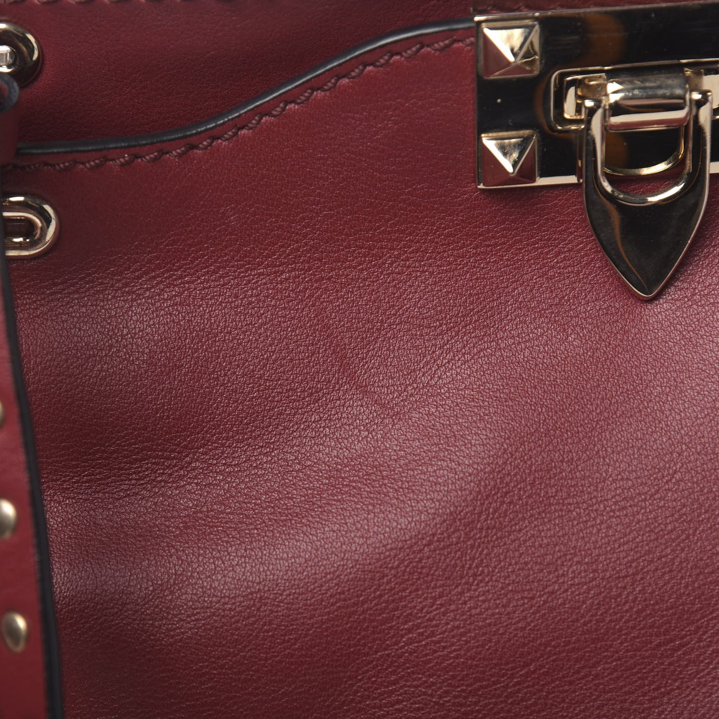 Vitello Medium Rockstud Tote Scarlet