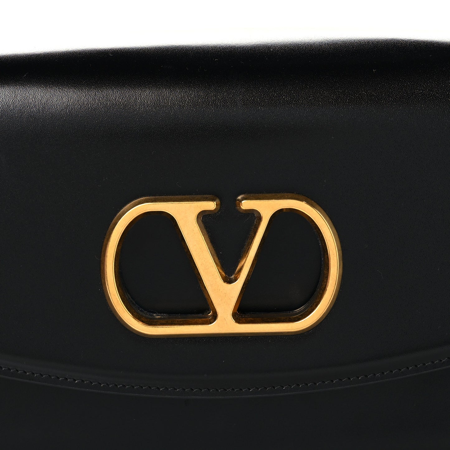 Shiny Calfskin Vlogo Vain Shoulder Bag Black