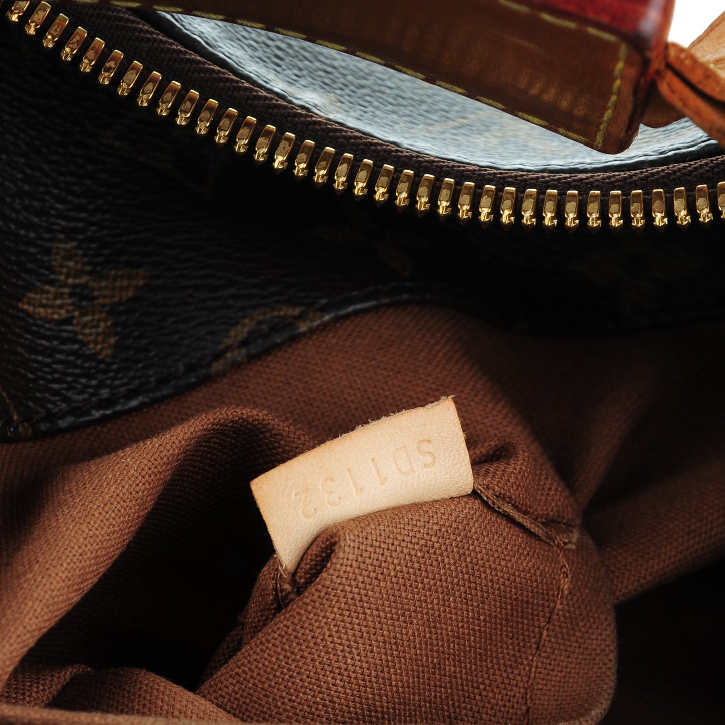 Monogram Sully MM