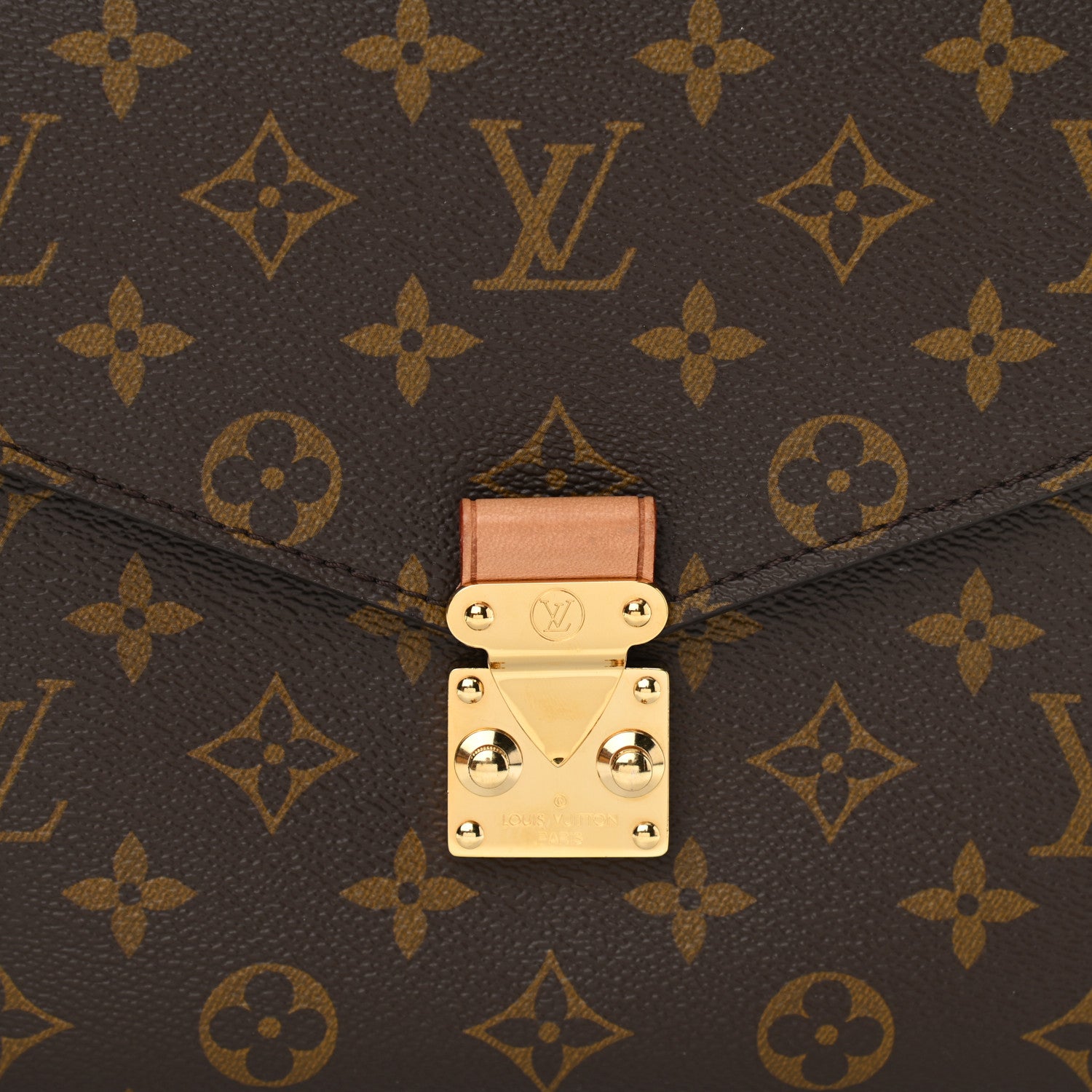 Louis Vuitton Monogram Pochette Metis 7 of 9