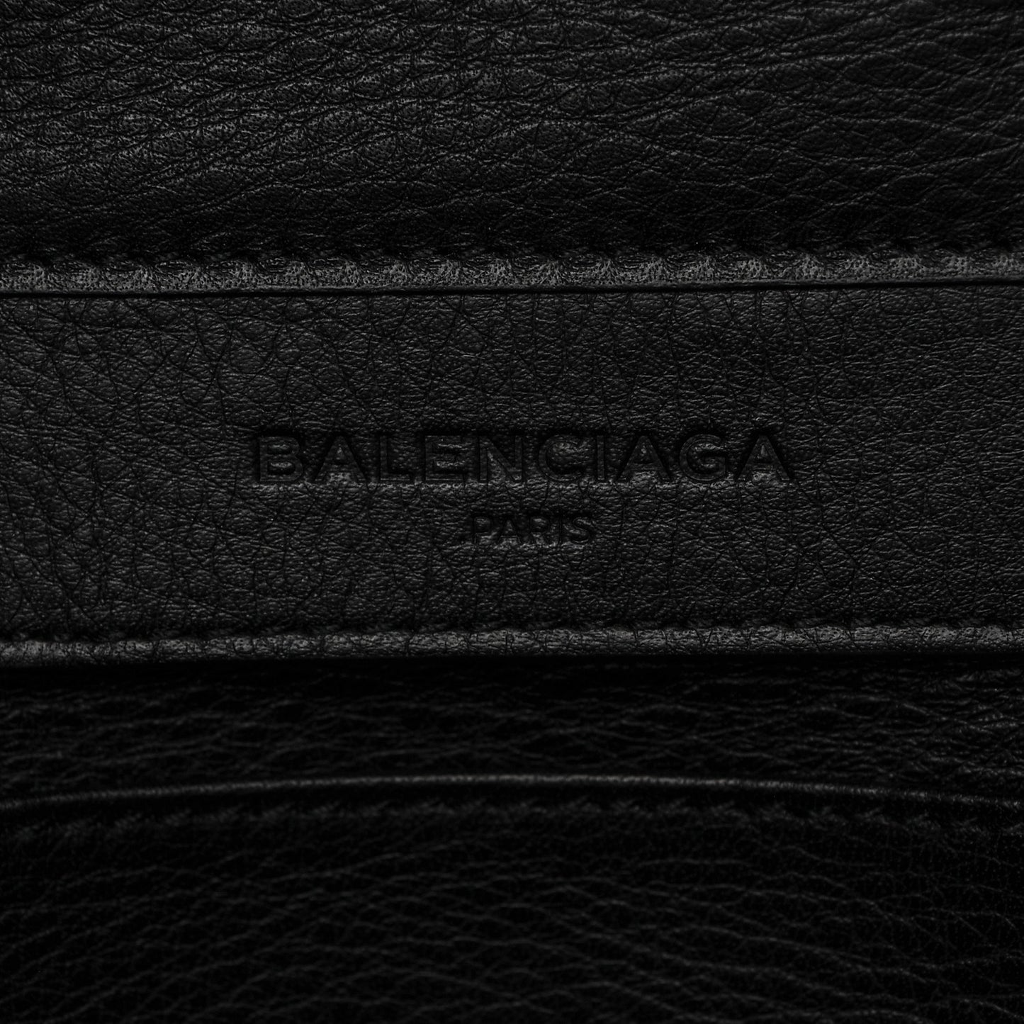 Veau Papier Sight Clutch Black