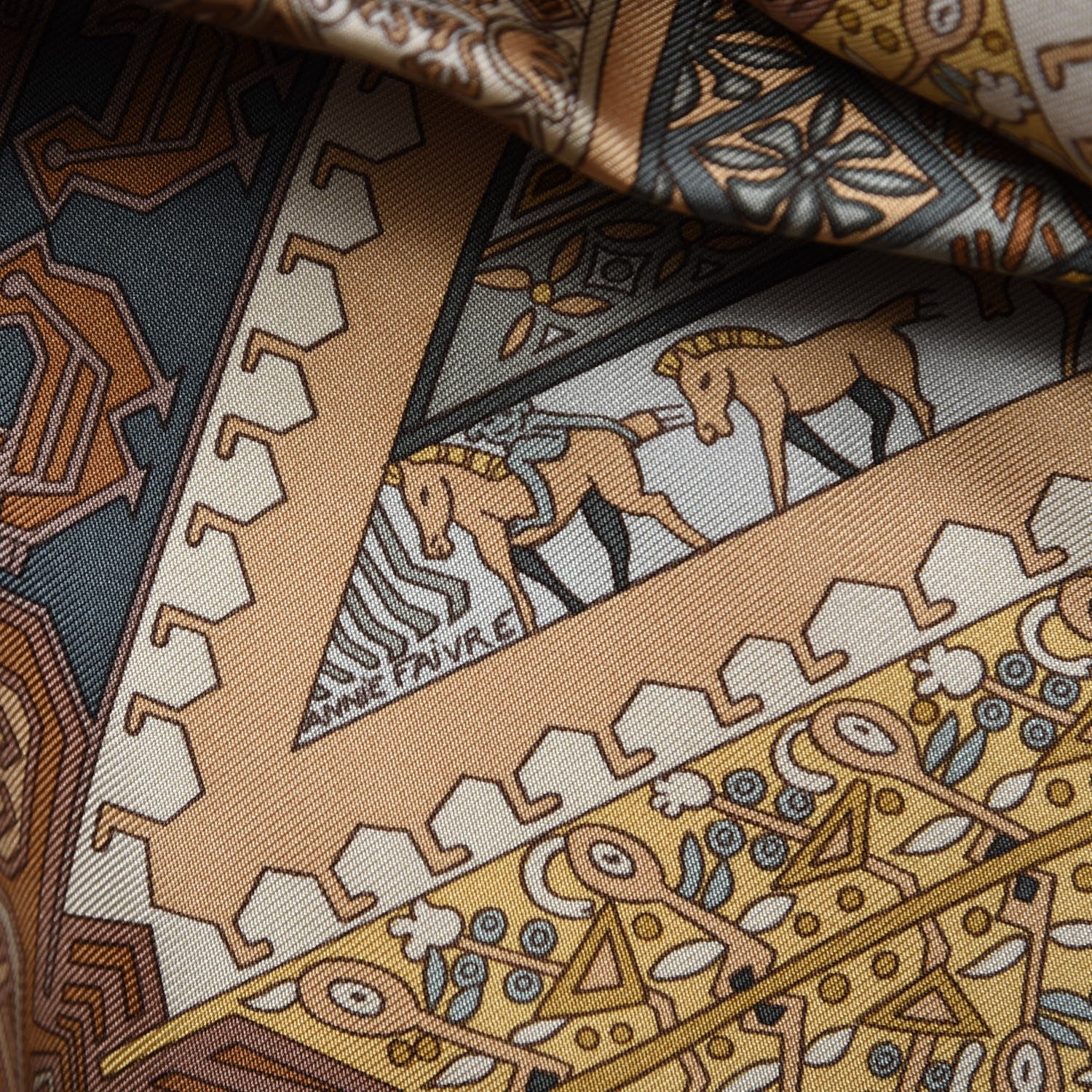 Hermes Silk Sur Un Tapis Volant Scarf 90 8 of 8