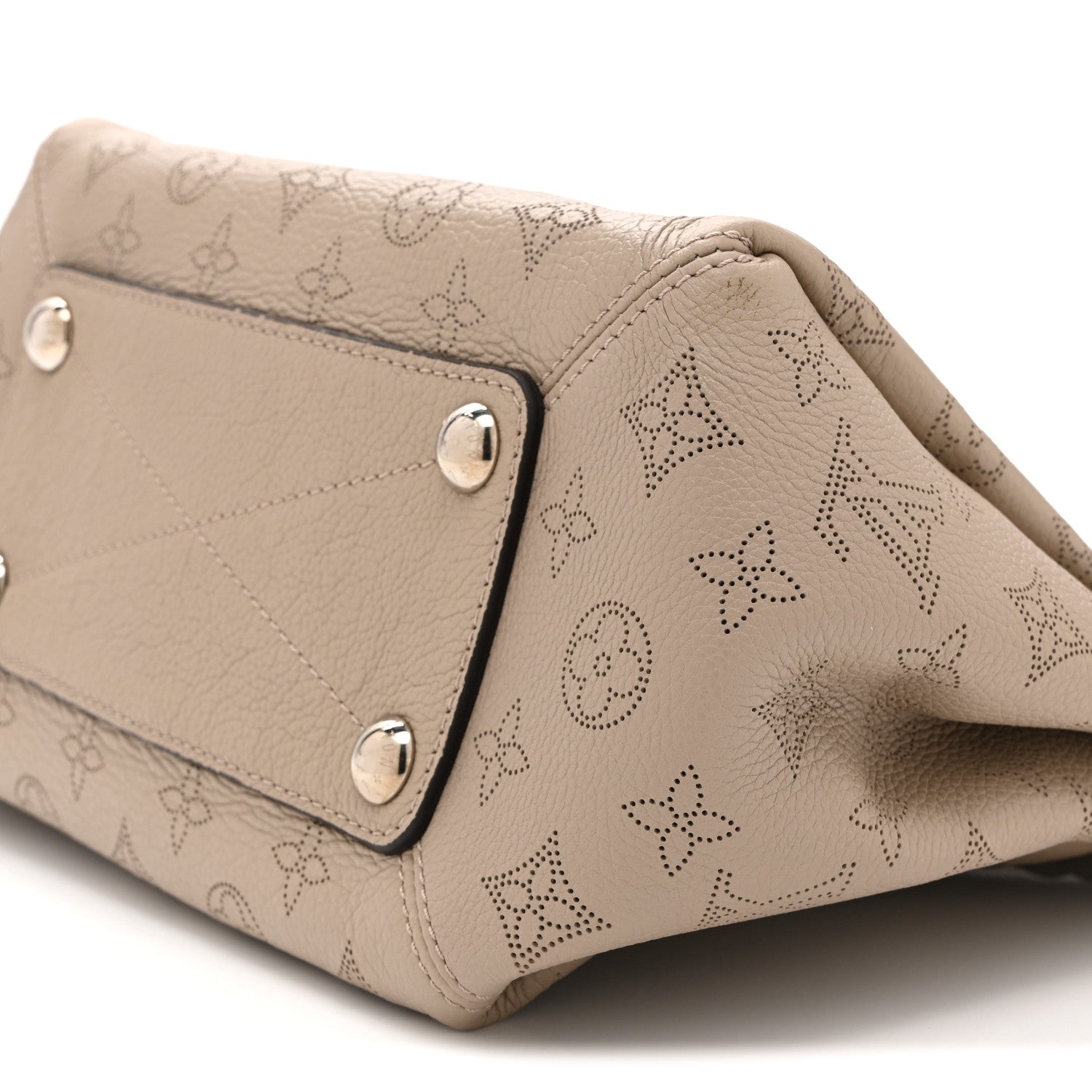 Louis Vuitton Mahina Babylone Chain BB Galet 10 of 10