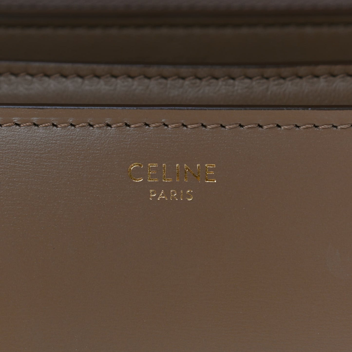 Box Calfskin Medium Classic Box Flap Bag Light Camel