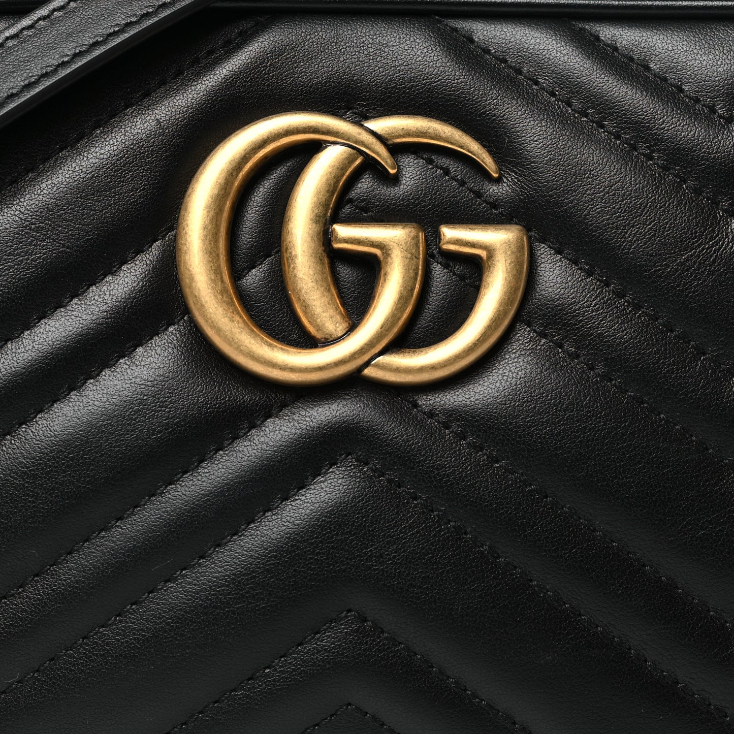 Calfskin Matelasse Small GG Marmont Chain Shoulder Bag Black