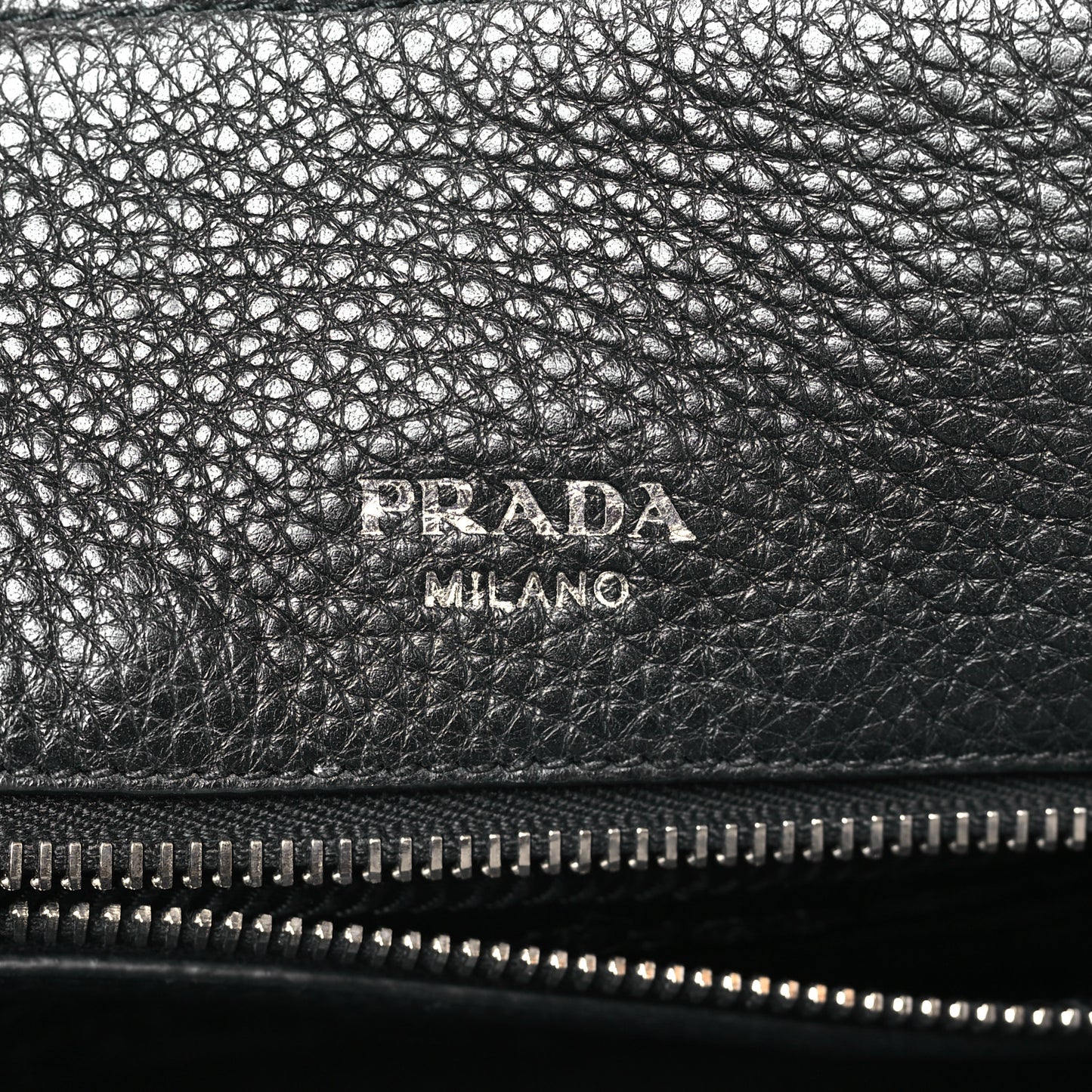 Vitello Phenix Tote Black