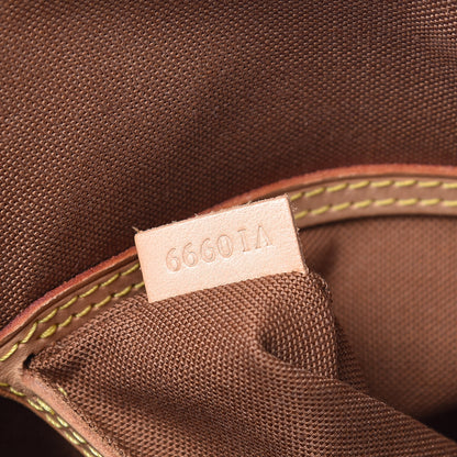 Louis Vuitton Monogram Alma PM 9 of 11