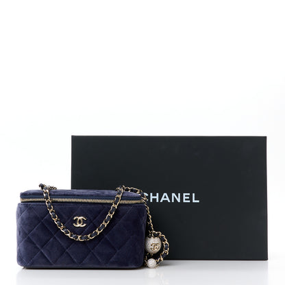 Chanel Velvet Quilted Small Pearl Crush Vanity Case Navy 12 of 12