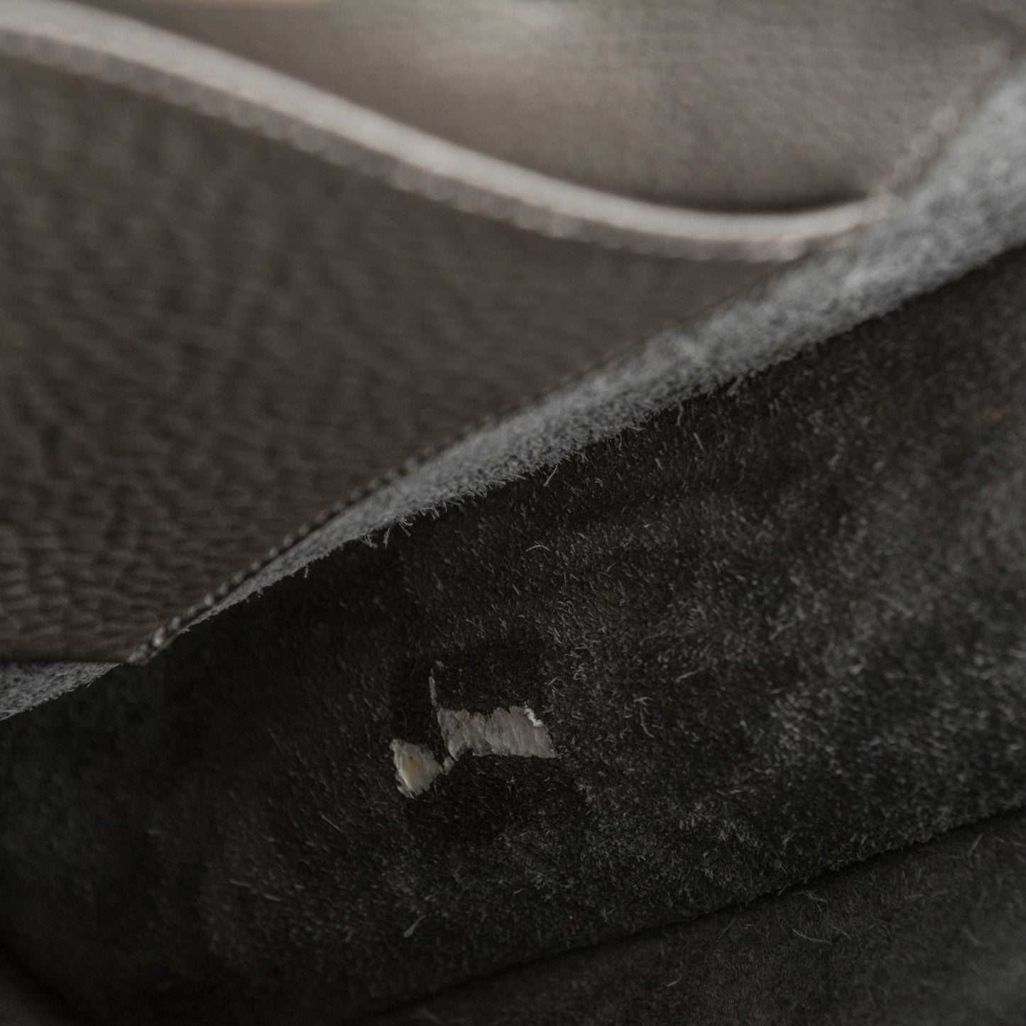 Taurillon Clemence Shoulder Bag Graphite