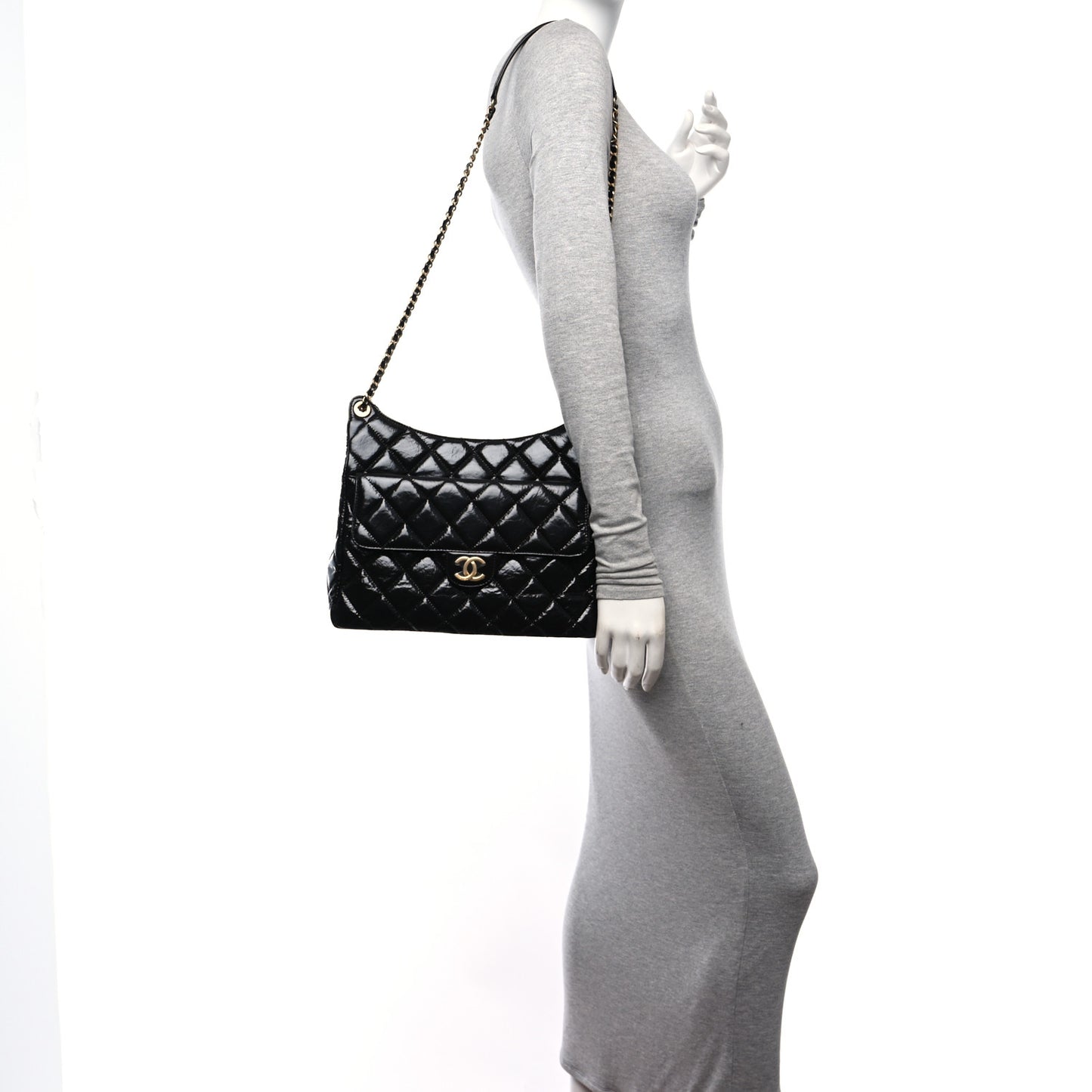 Shiny Crumpled Calfskin Quilted Large Wavy CC Hobo Black