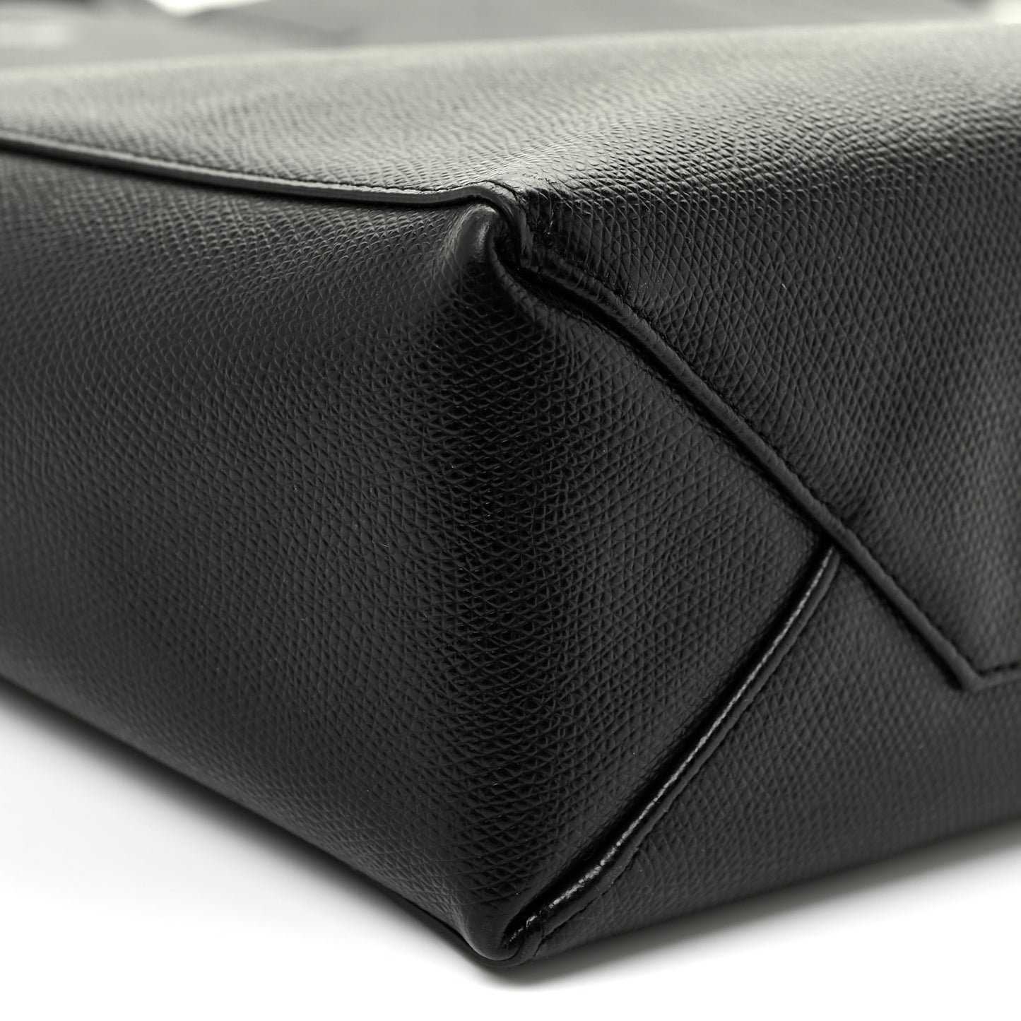 Grained Calfskin Small Vertical Cabas Black