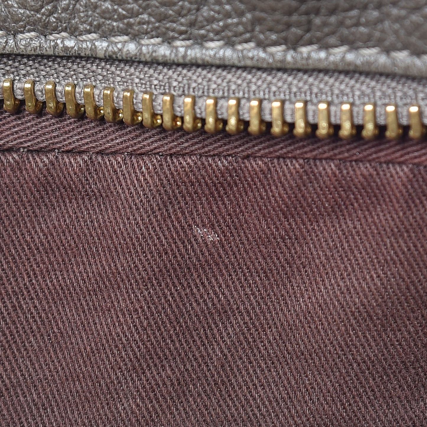 Calfskin Large Paraty Rock