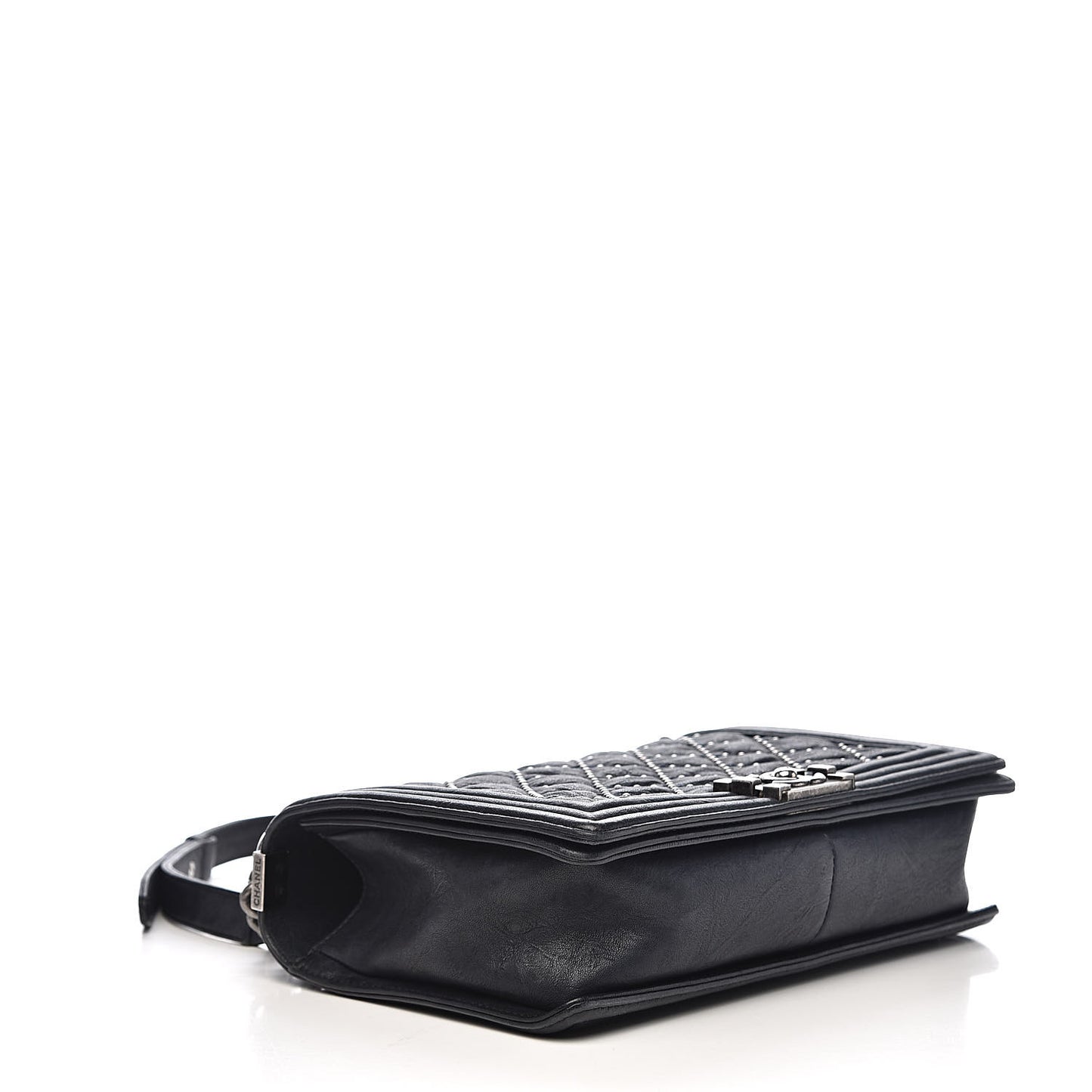 Crumpled Lambskin New Medium Studded Boy Flap Navy