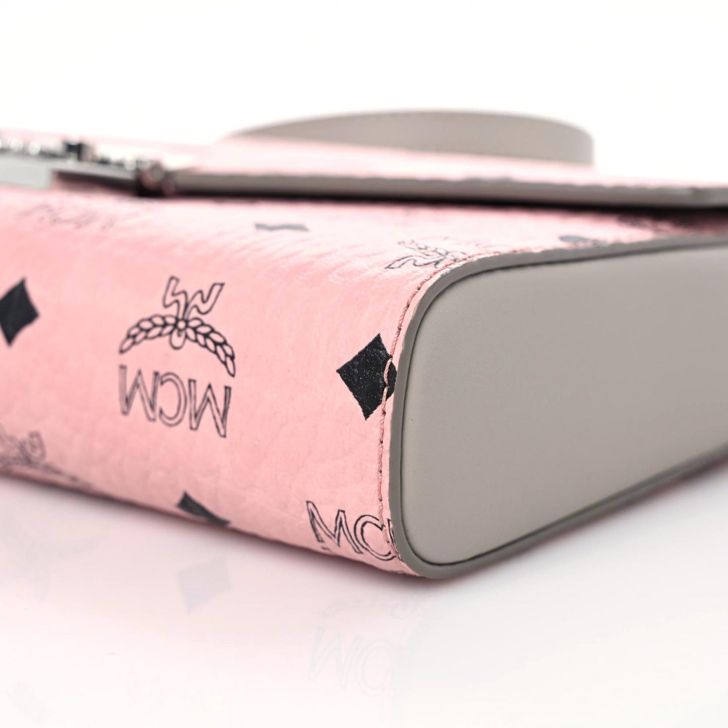 Visetos Medium Millie Crossbody Bag Soft Pink