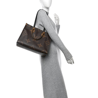 Louis Vuitton Reverse Monogram Giant Onthego MM 2 of 9