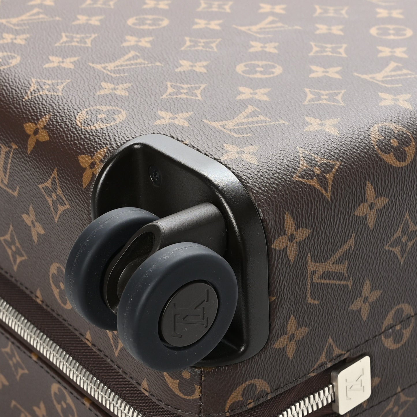 Monogram Horizon 50
