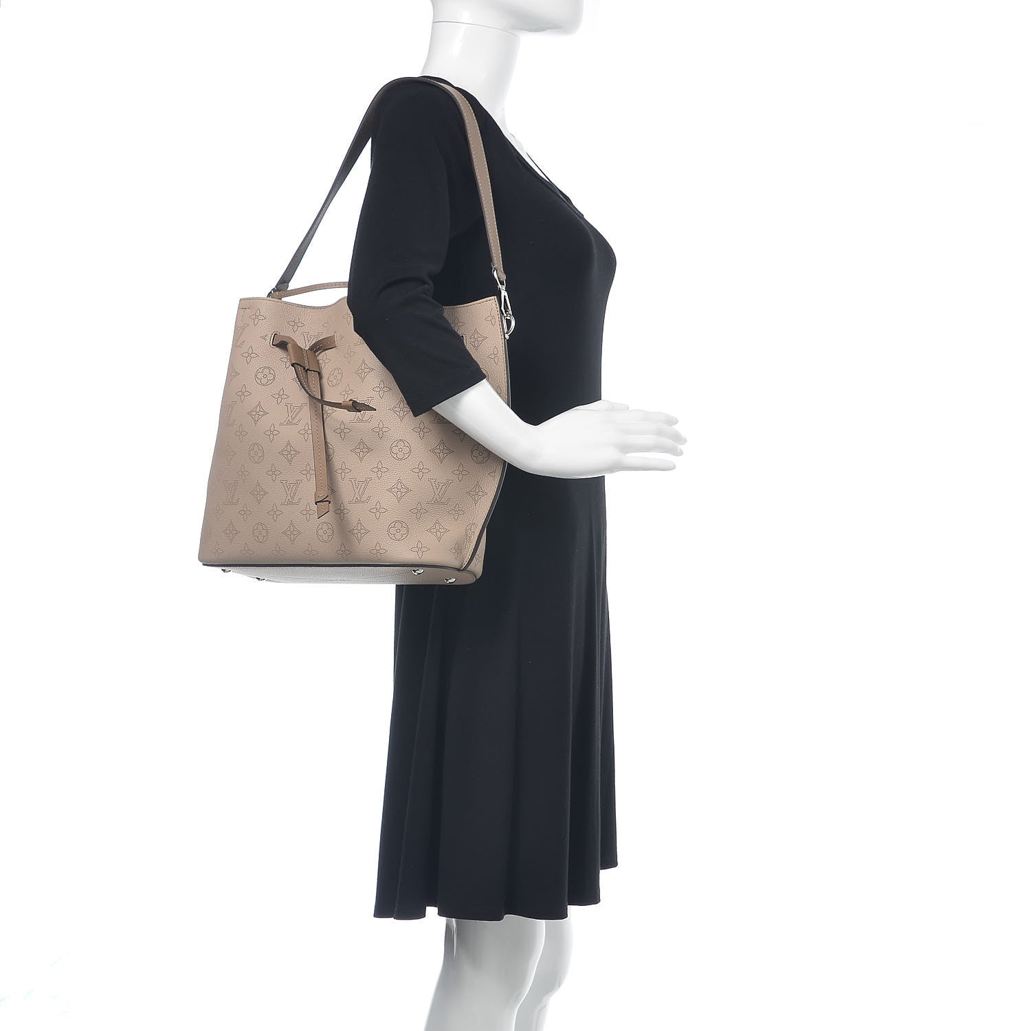 Louis Vuitton Mahina Girolata Galet 2 of 10