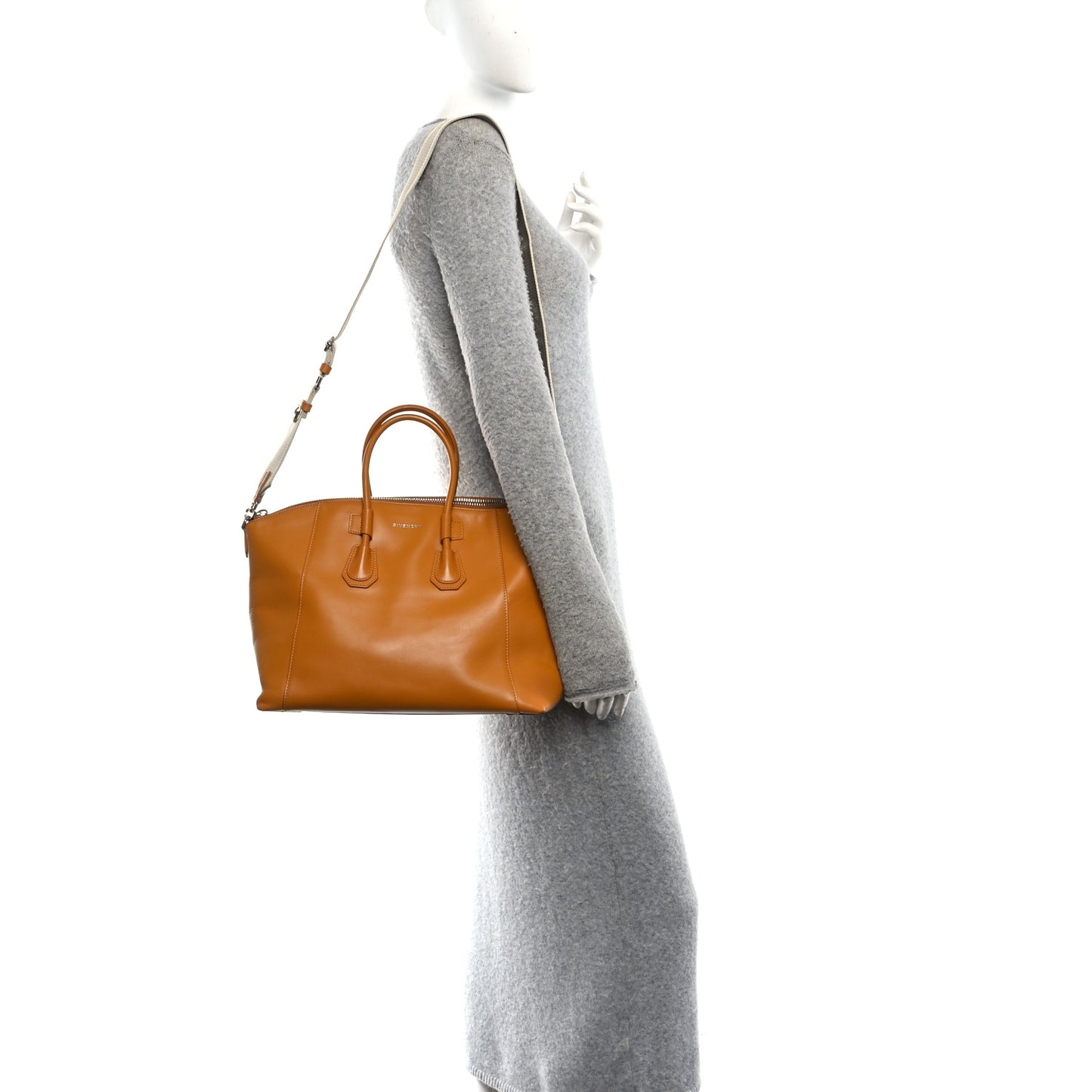 Box Calfskin Antigona Sport Top Handle Bag Pumpkin