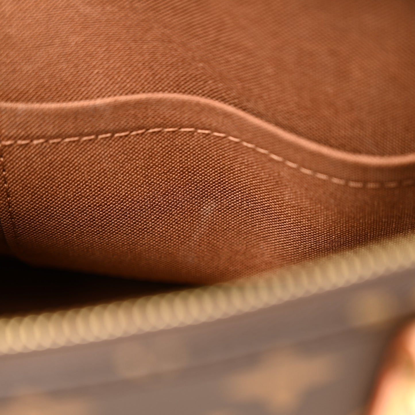 Monogram Alma BB