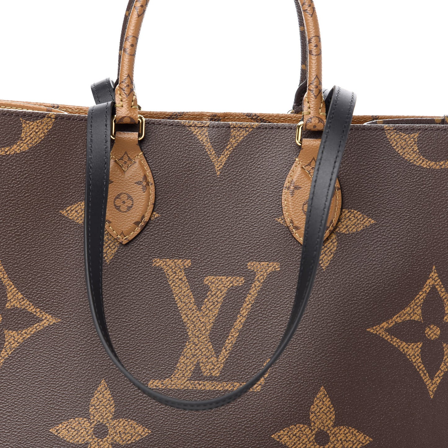 Reverse Monogram Giant Onthego MM