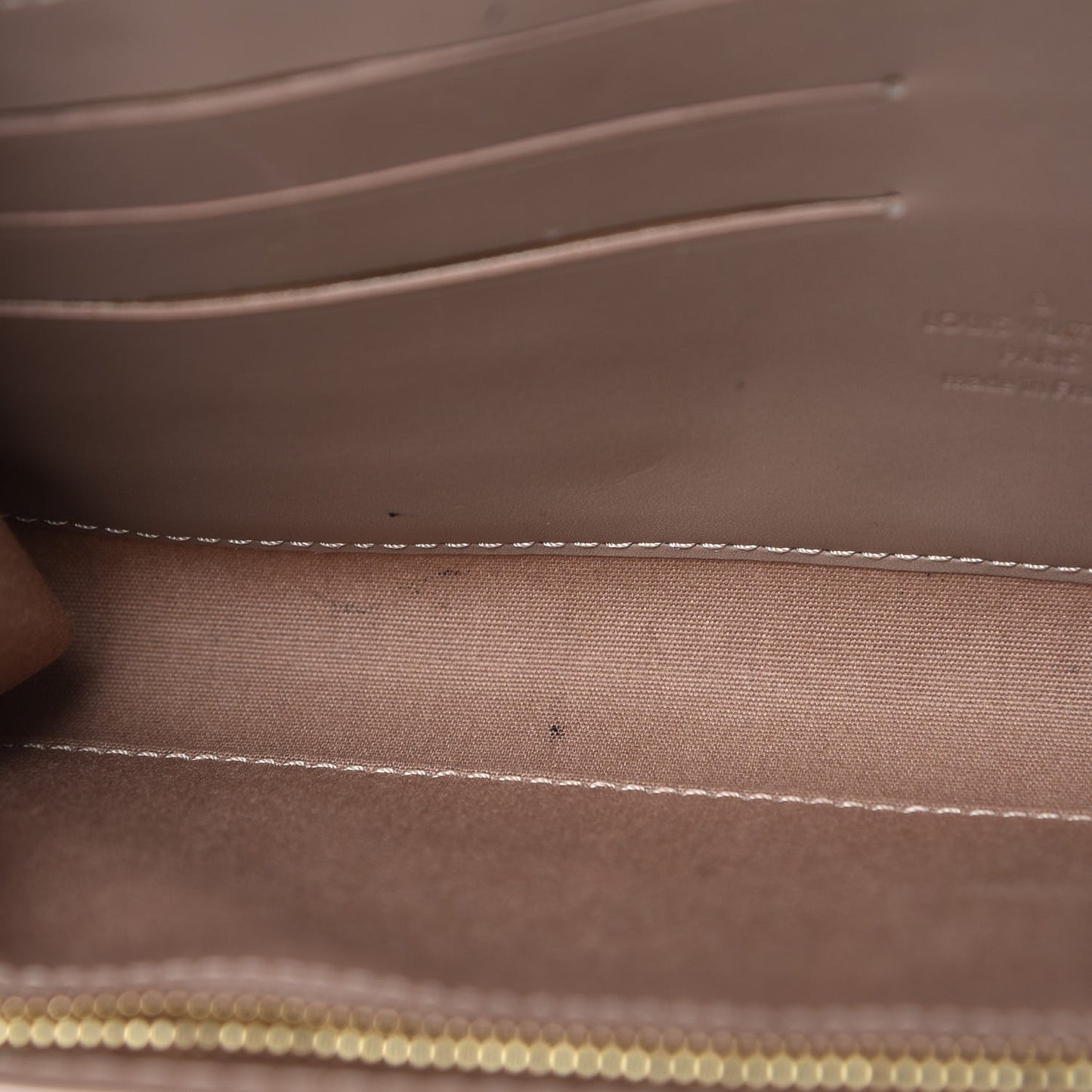 Vernis Rossmore MM Beige Poudre
