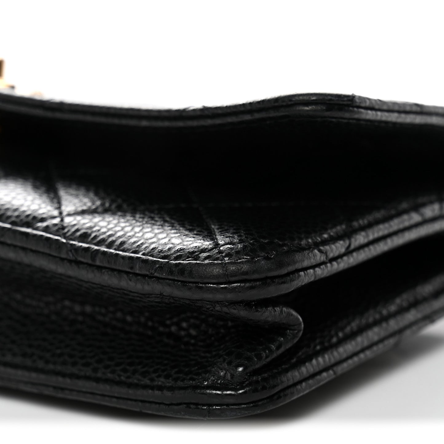 Caviar Quilted CC Turnlock Wallet On Chain WOC Black
