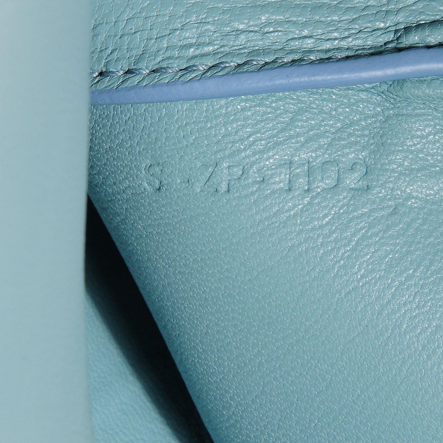 Smooth Lambskin Bi-Color Solo Clutch Pouch Glacier Black