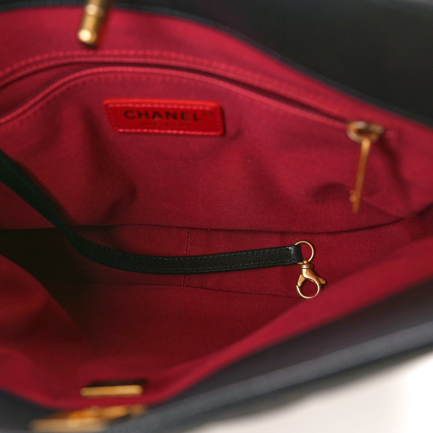 Caviar Quilted Twist Your Buttons Hobo Black