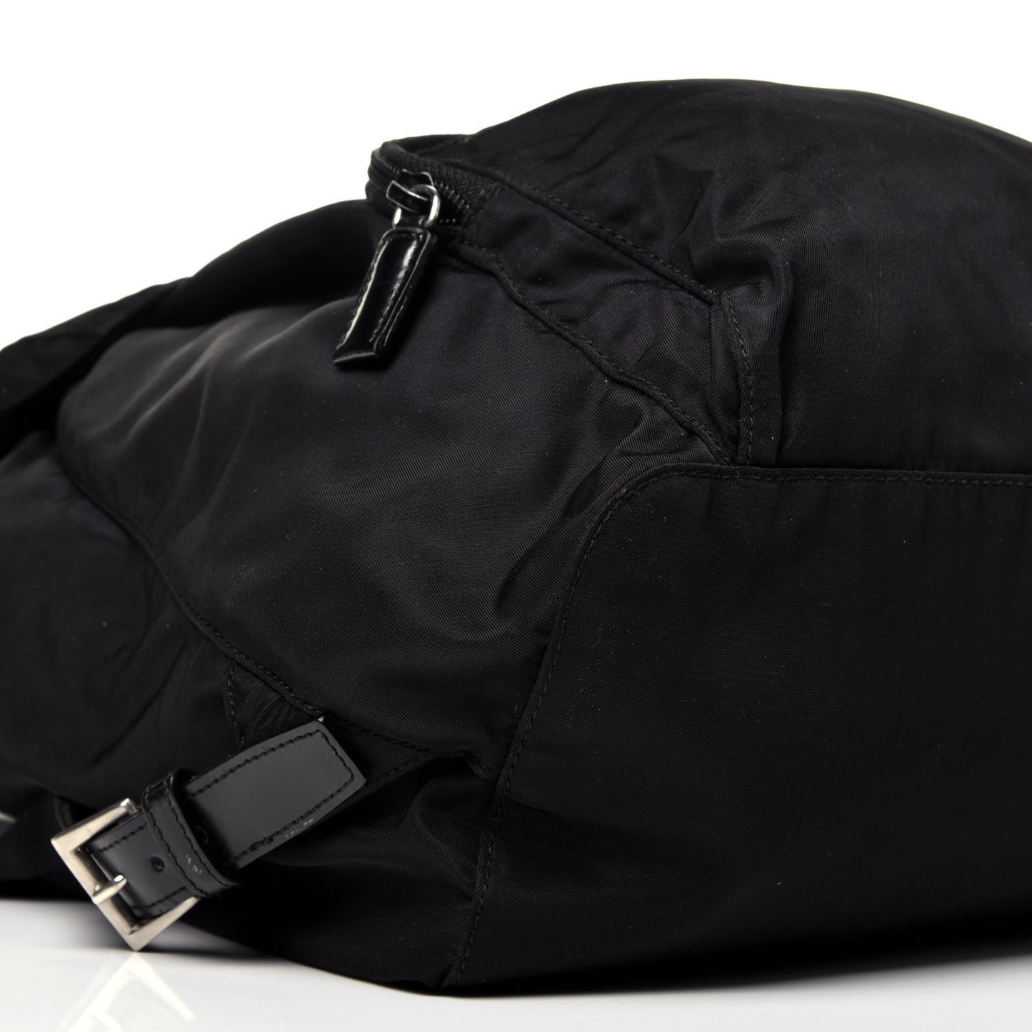 Nylon Vela Medium Cinch Backpack