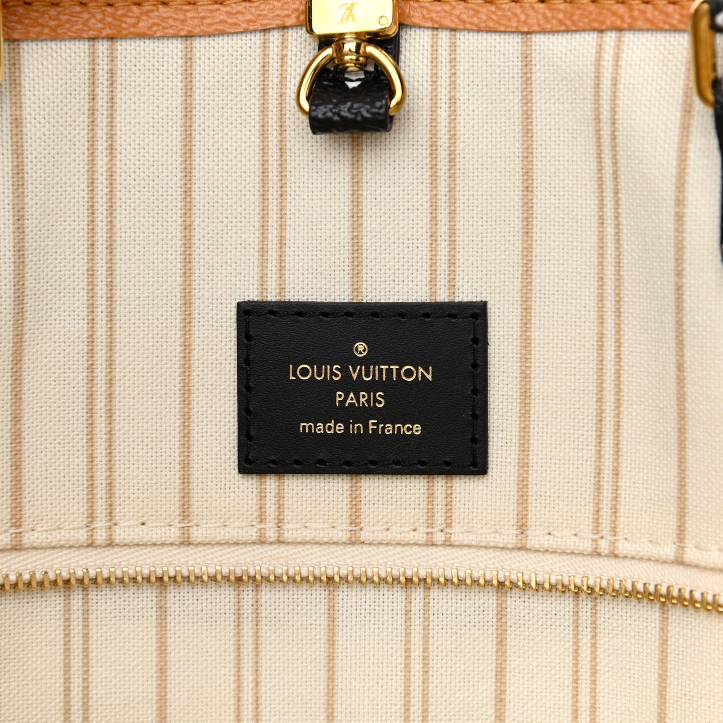 Monogram Giant Jungle Onthego GM Ivory