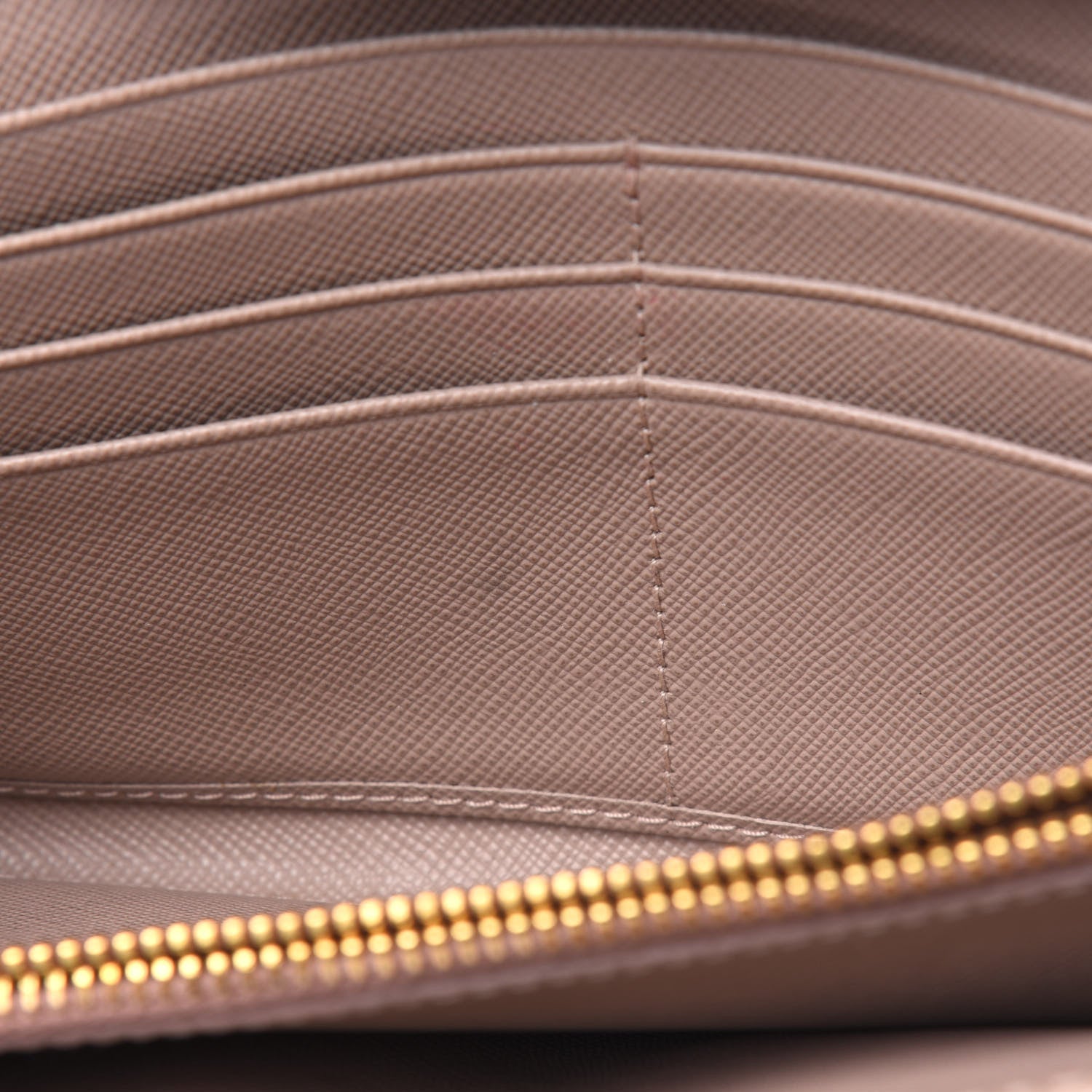 Prada Saffiano Metal Oro Chain Wallet Cammeo 6 of 16