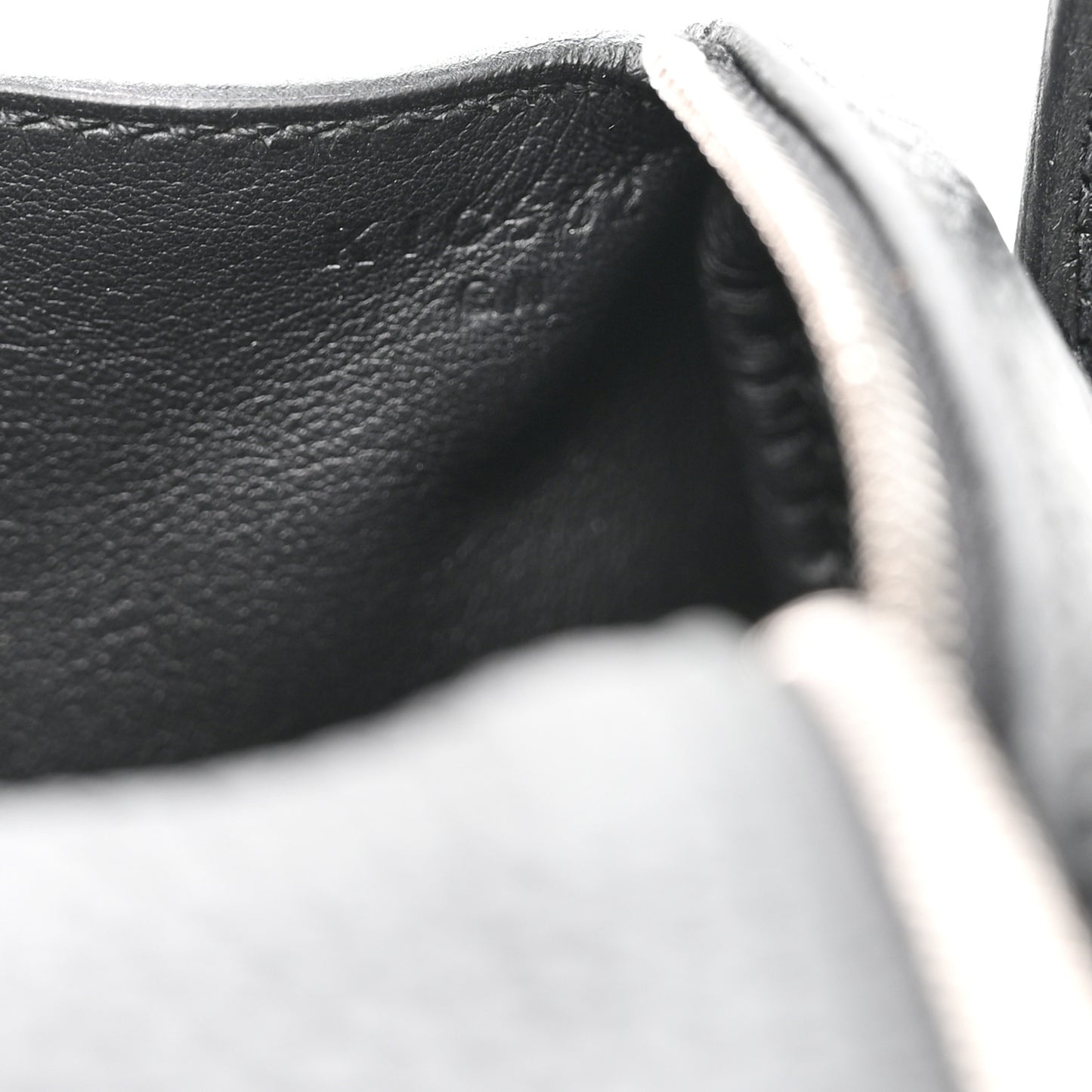 Taurillon Clemence Mini Lindy 20 Black