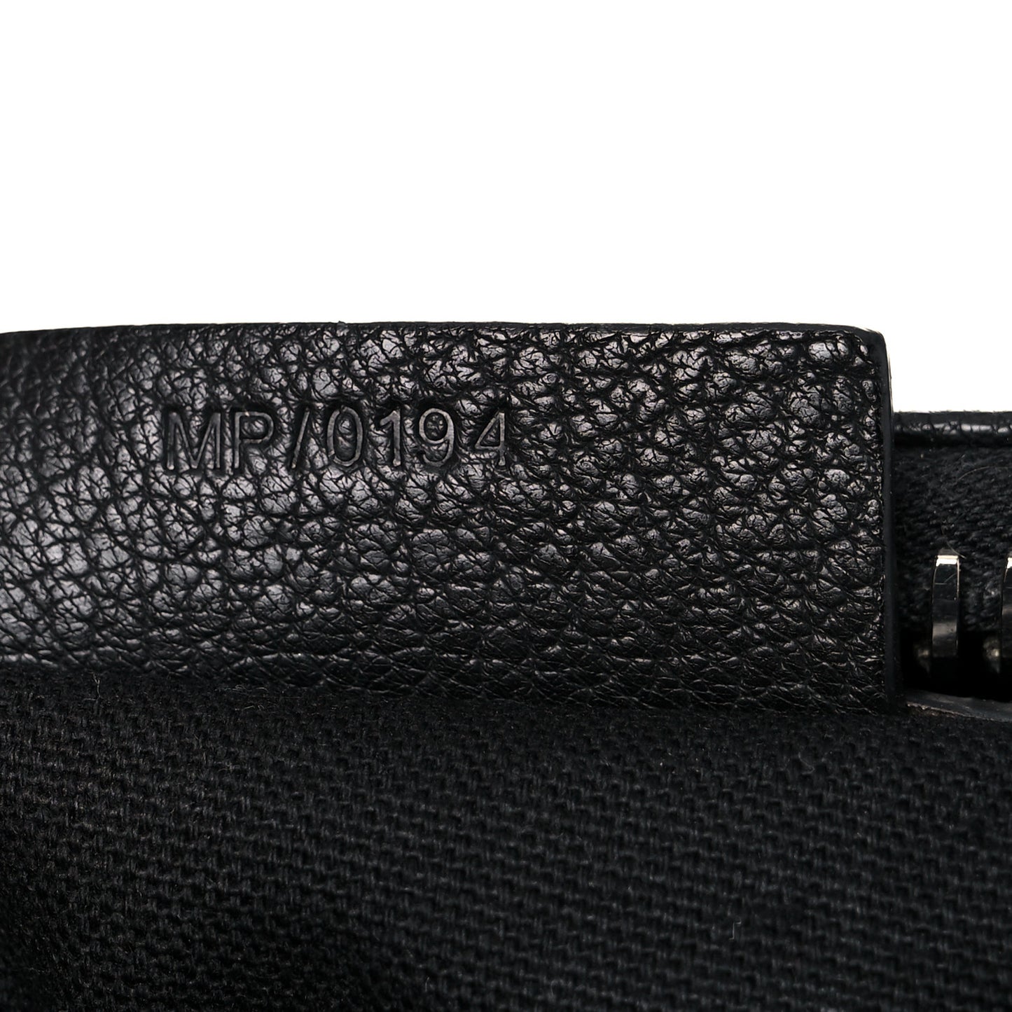 Sugar Goatskin Medium Antigona Black