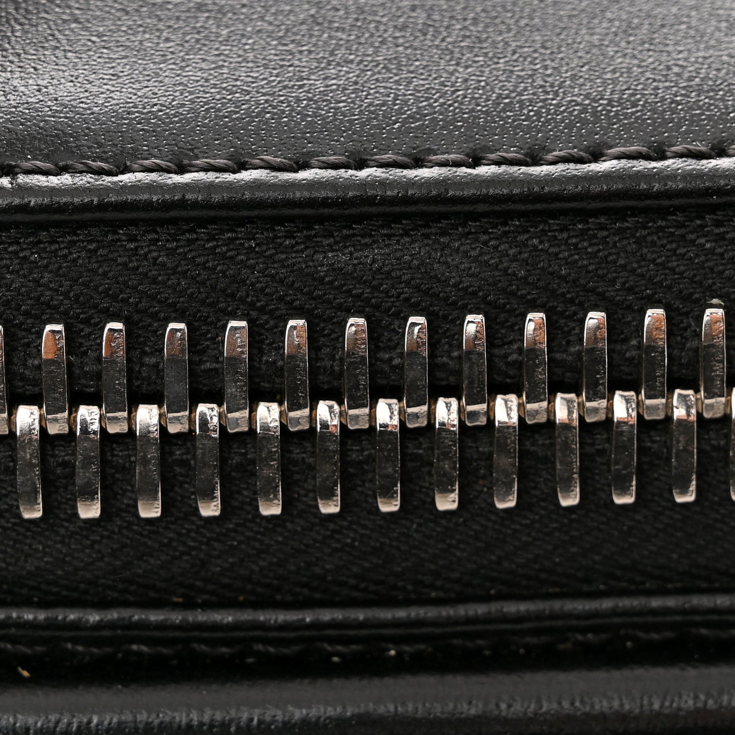 Shiny Lord Calfskin Small Antigona Black