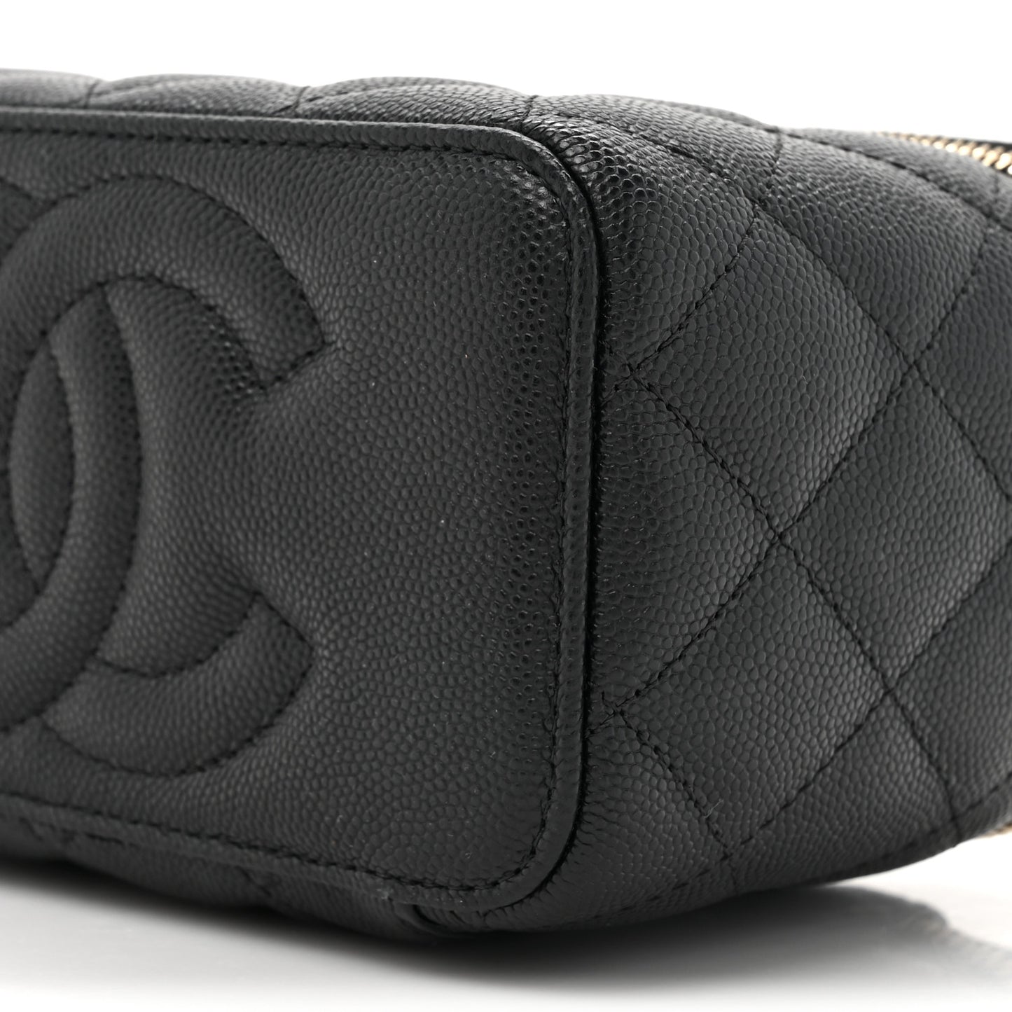 Caviar Quilted Small Vanity Case With Chain Black