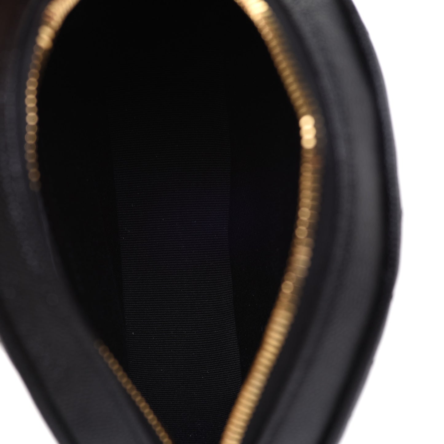 Grain De Poudre Matelasse Chevron Quilted Round Vinyle Camera Bag Black