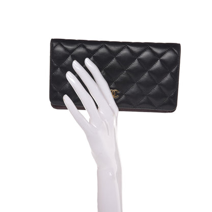 Chanel Lambskin Quilted Yen Wallet Black 2 of 10