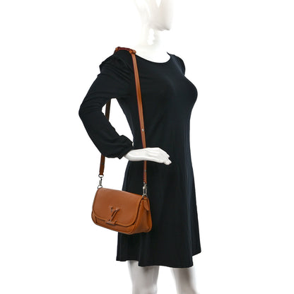 Louis Vuitton Epi Buci Crossbody Gold Honey 2 of 8