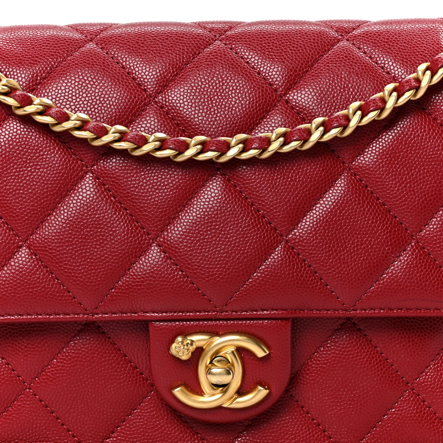 Caviar Quilted Camellia Chain Around Flap Red