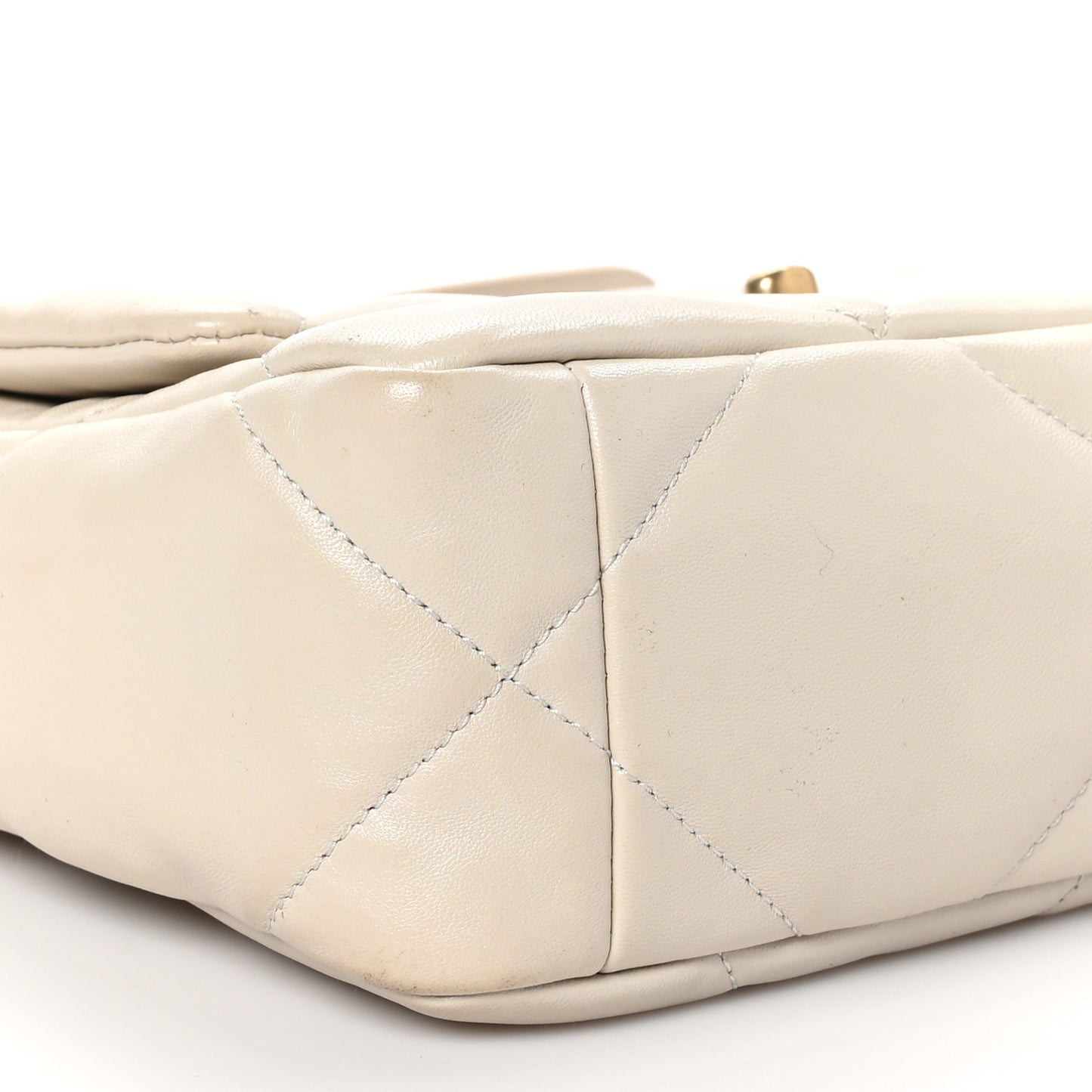Goatskin Quilted Medium Chanel 19 Flap White