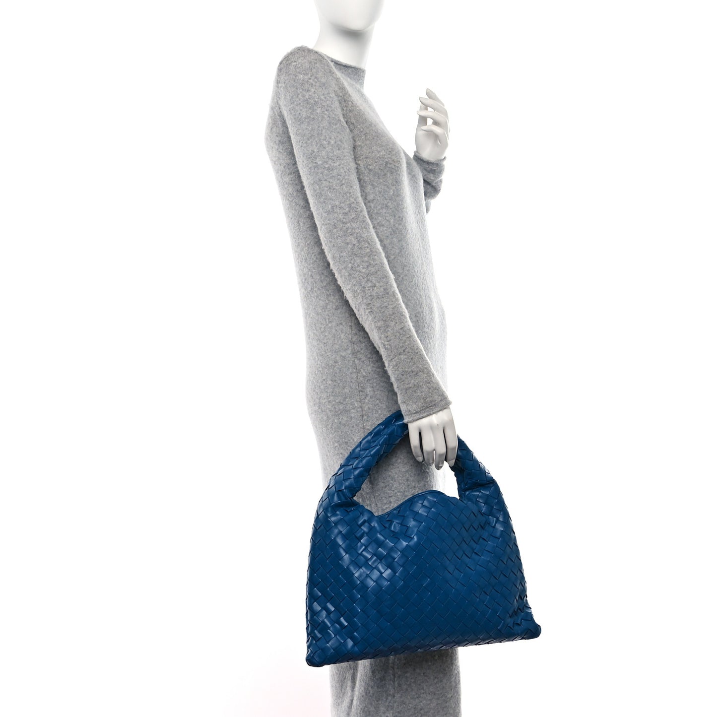 Calfskin Intrecciato Small Hop Deep Pacific