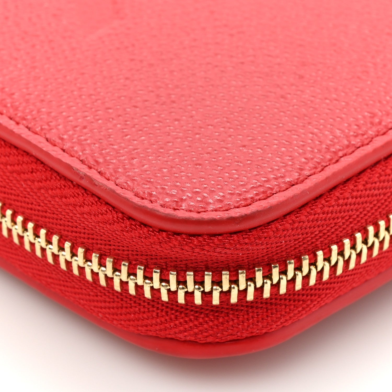 Burberry Soft Grain Elmore Zip Around Wallet Red 14 of 16