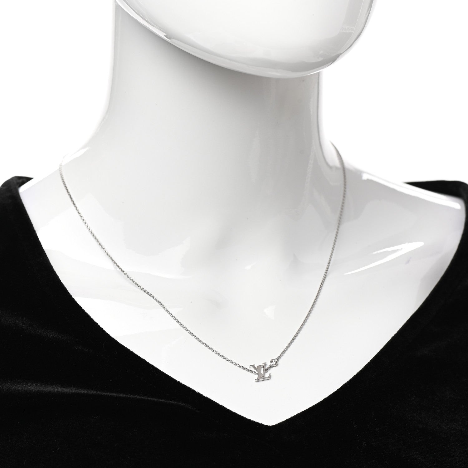 Louis Vuitton 18K White Gold Diamond Idylle Blossom LV Pendant Necklace 2 of 6