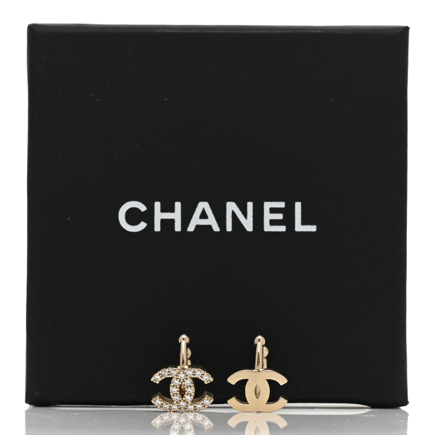 Chanel Metal Strass Lip Ring Set Gold 5 of 5