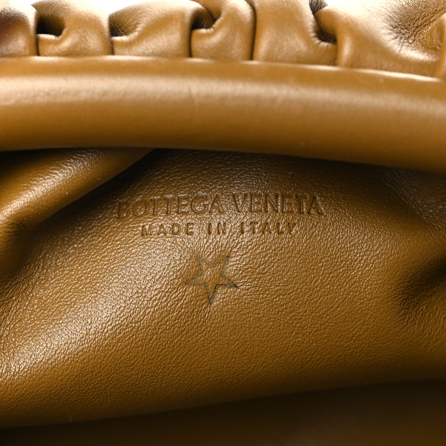 Butter Calfskin The Mini Pouch Cammello
