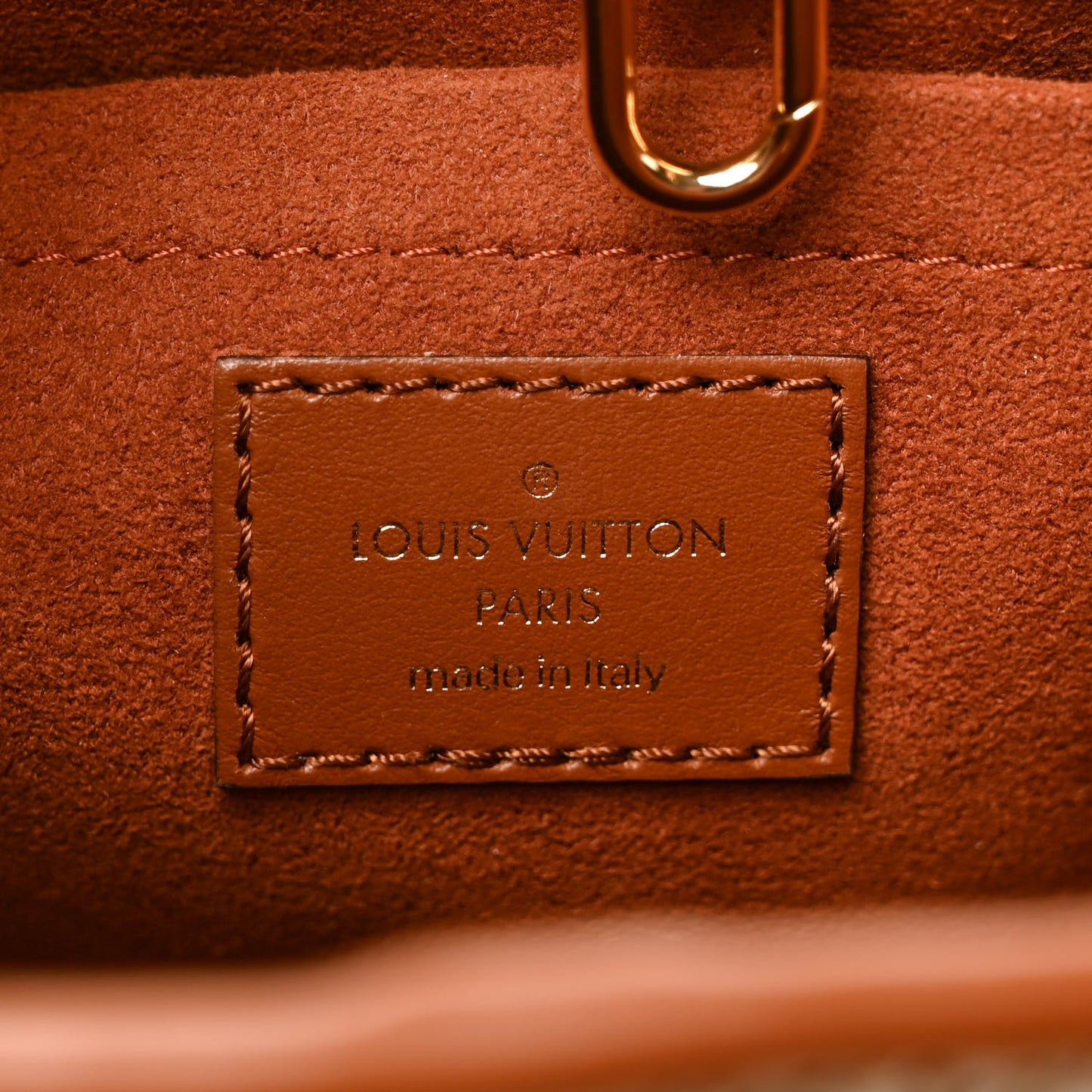Kitted Raffia Petit Bucket Caramel
