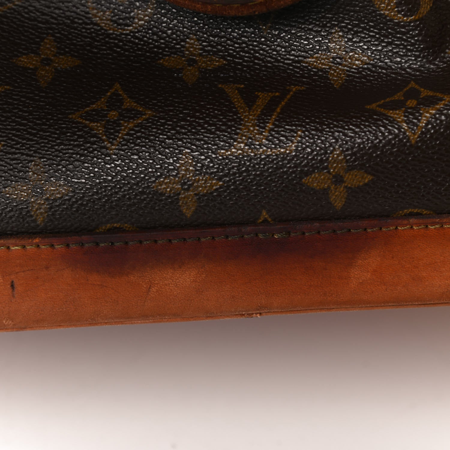 Louis Vuitton Monogram Alma PM 13 of 14