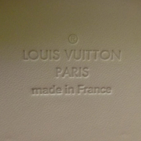 Louis Vuitton Vernis Chapeau Key Chain Beige 7 of 8