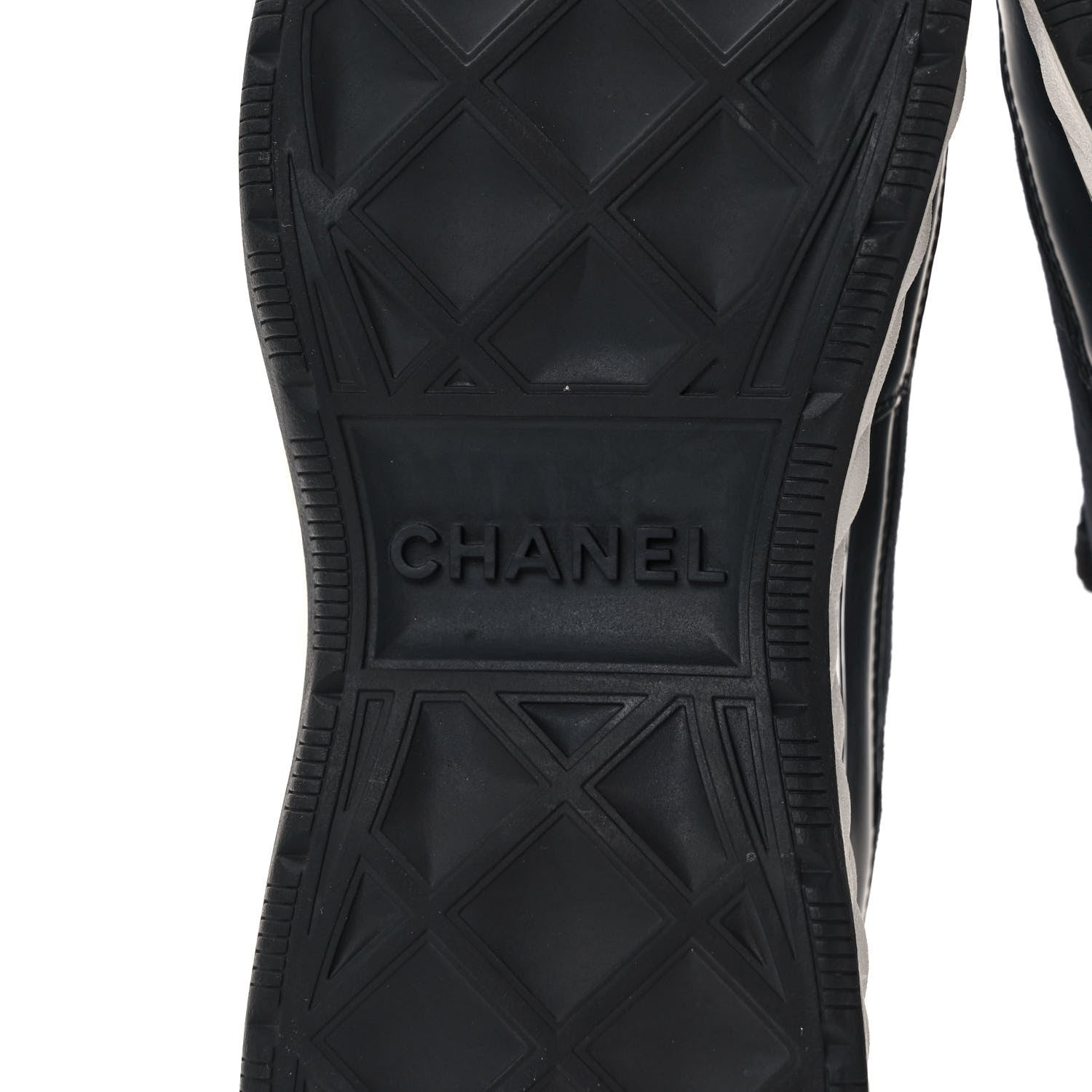Chanel Velvet Calfskin Mixed Fibers CC Sneakers 38 Black 7 of 11